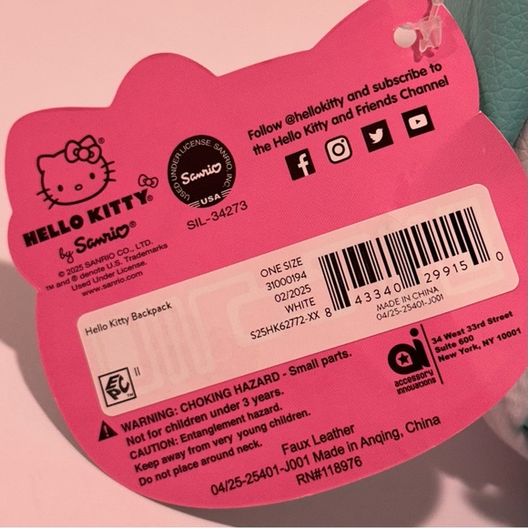 Hello Kitty Mini Backpack - Picture 10 of 10